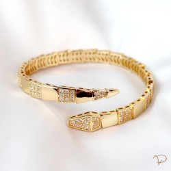 Bracelete cobra lisa e cravejada banhado a ouro 18k